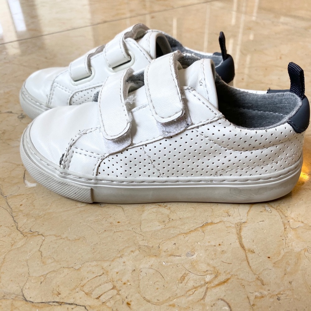 BabyGap Toddler Boy’s Performance Sneakers